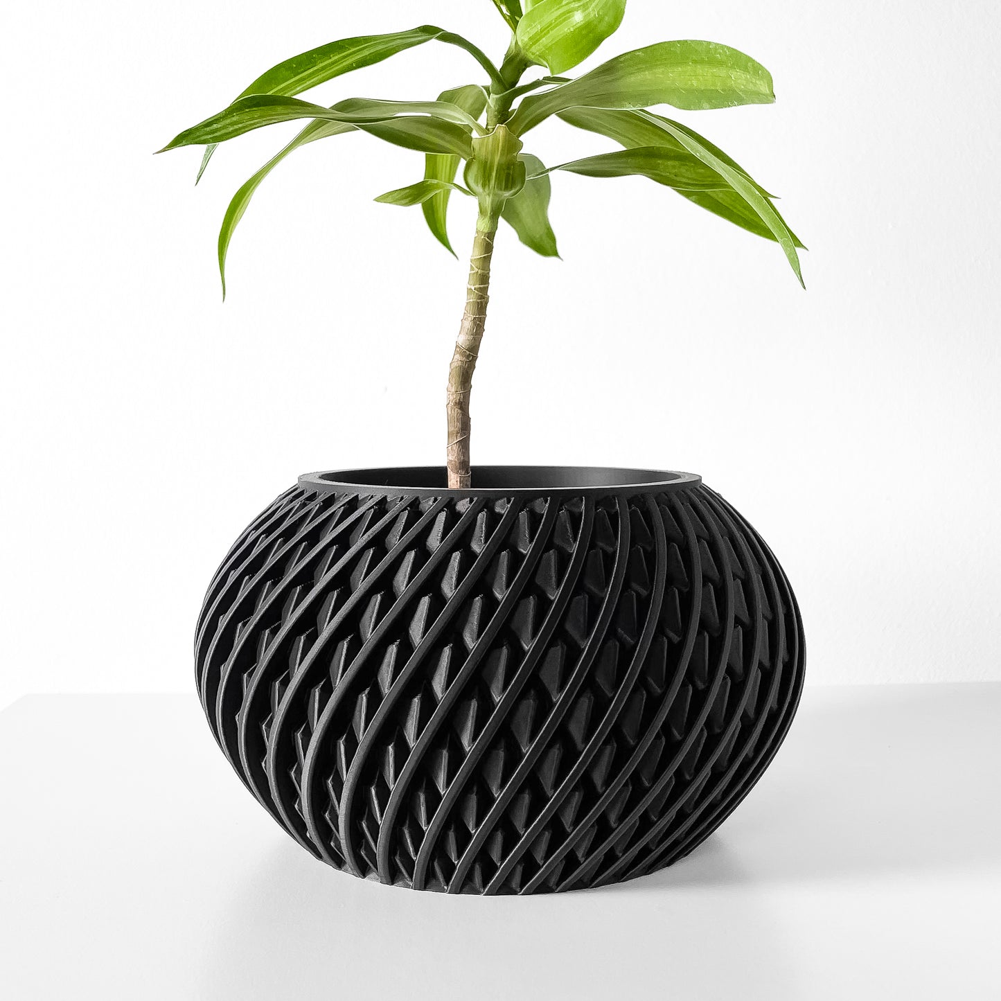 Kio Planter Pot