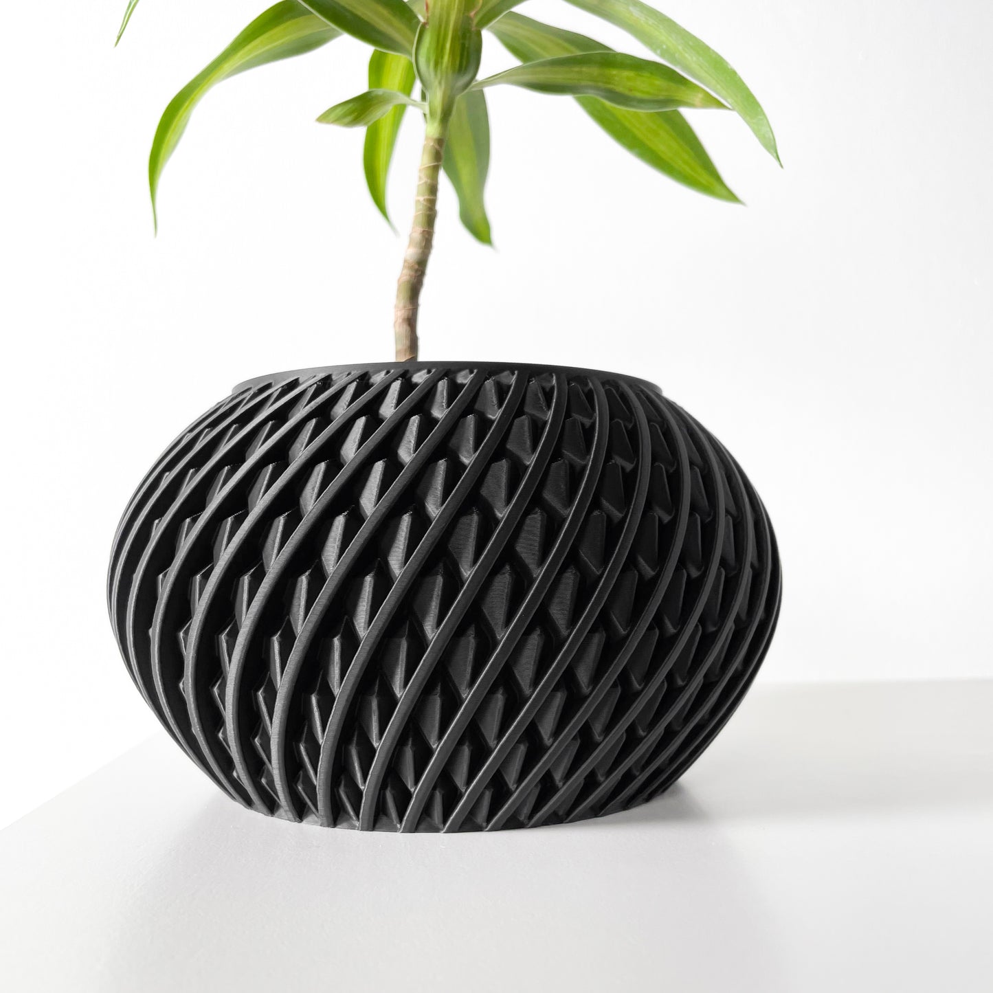 Kio Planter Pot