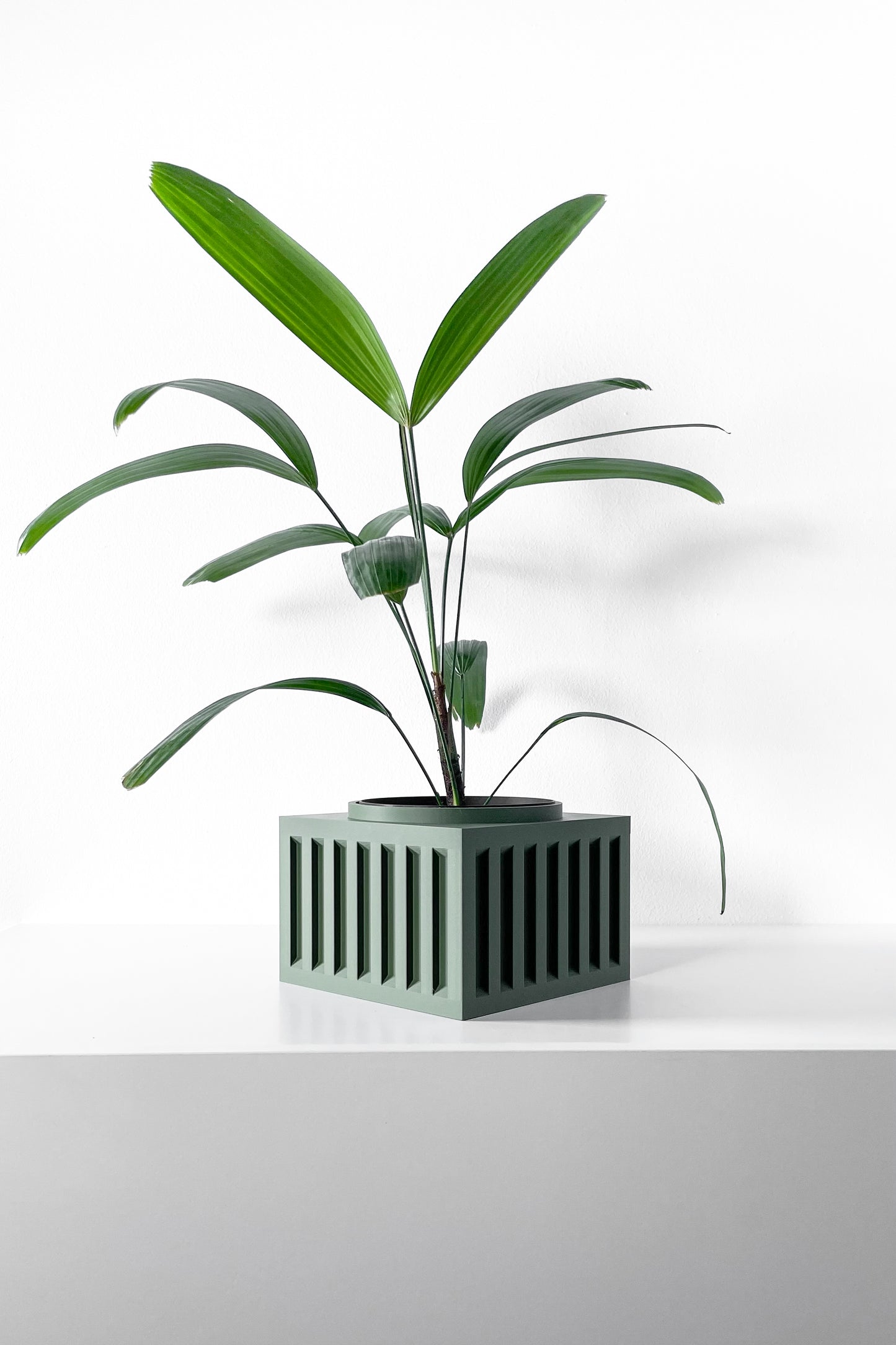 Larix Planter Pot