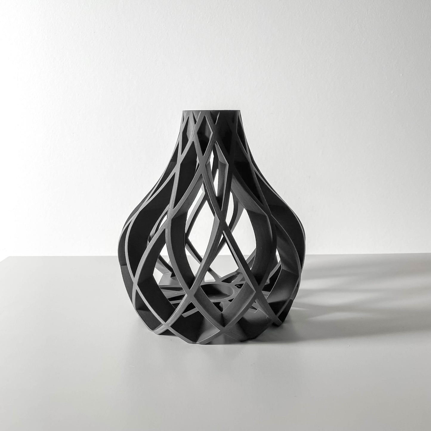 Vukan Vase, Modern and Unique Home Decor